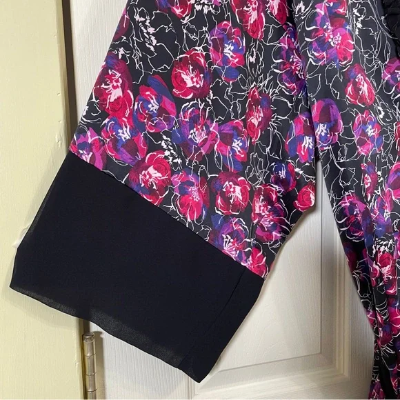 torrid Kimono Sleeve Midi Robe - Satin Floral Black Water Outline Floral 3X / 4X - Picture 10 of 16